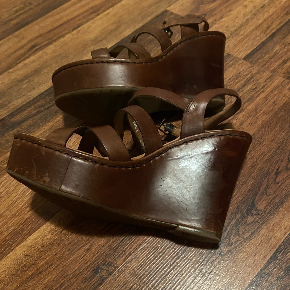 Sandals - Picture 4 of 4